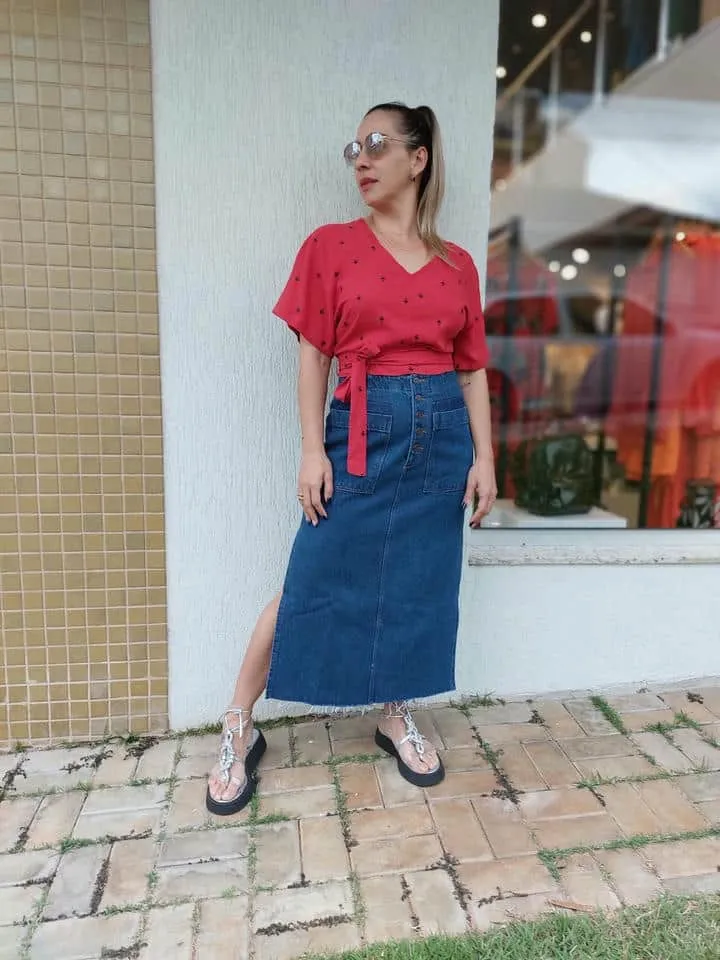 Saia Jeans Midi Fenda Lateral