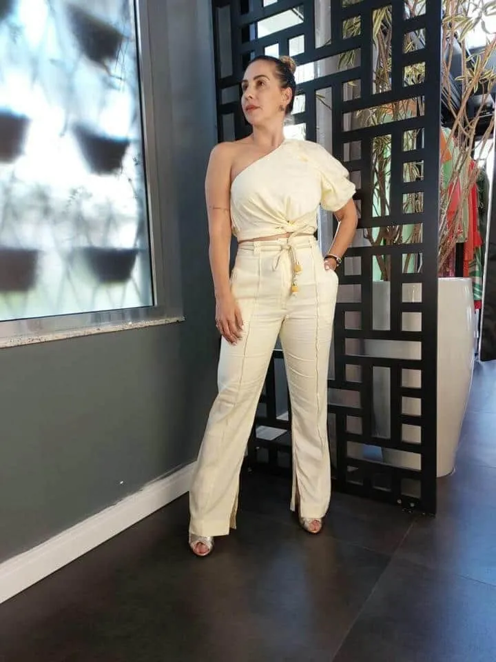 Blusa Cropped em Linho