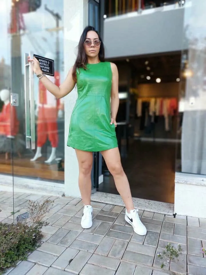 Vestido De Couro Curto Color - Imagem 4