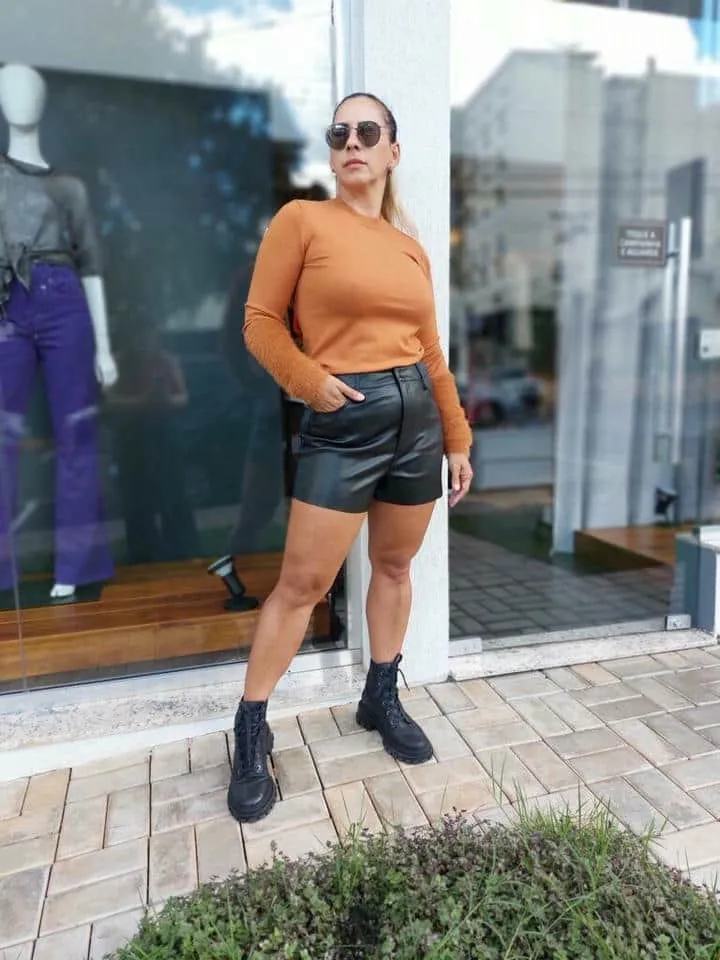 Blusa De Tricot Barra Manga Pelinho
