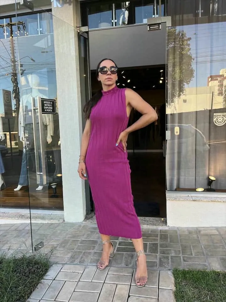 Vestido De Tricot Midi Sem Manga