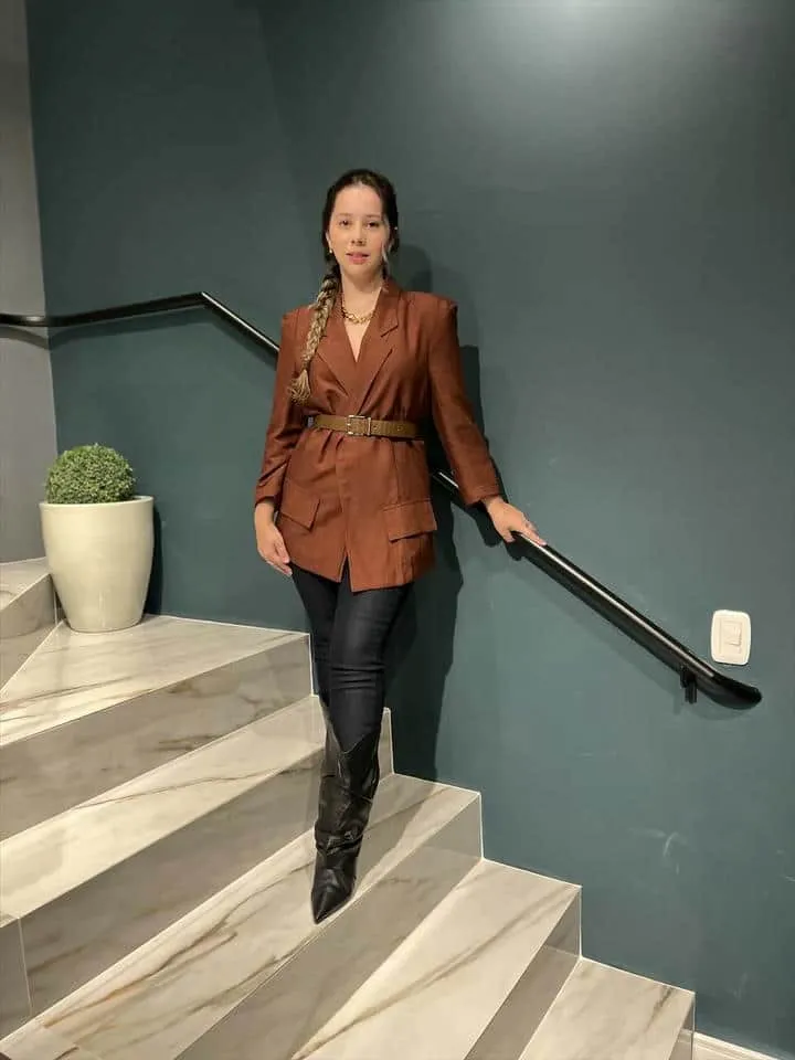 Blazer Linho marrom com Cinto