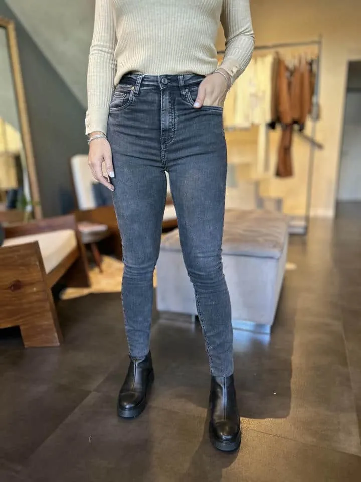 Calca Jeans Skinny Basic High
