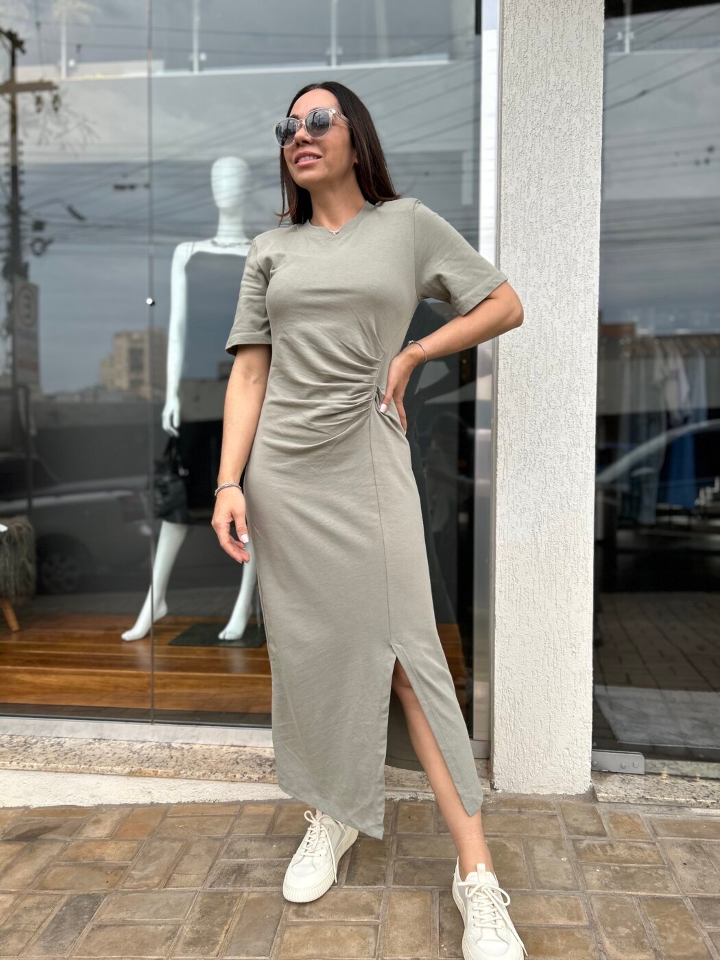 Vestido T-shirt drapeado