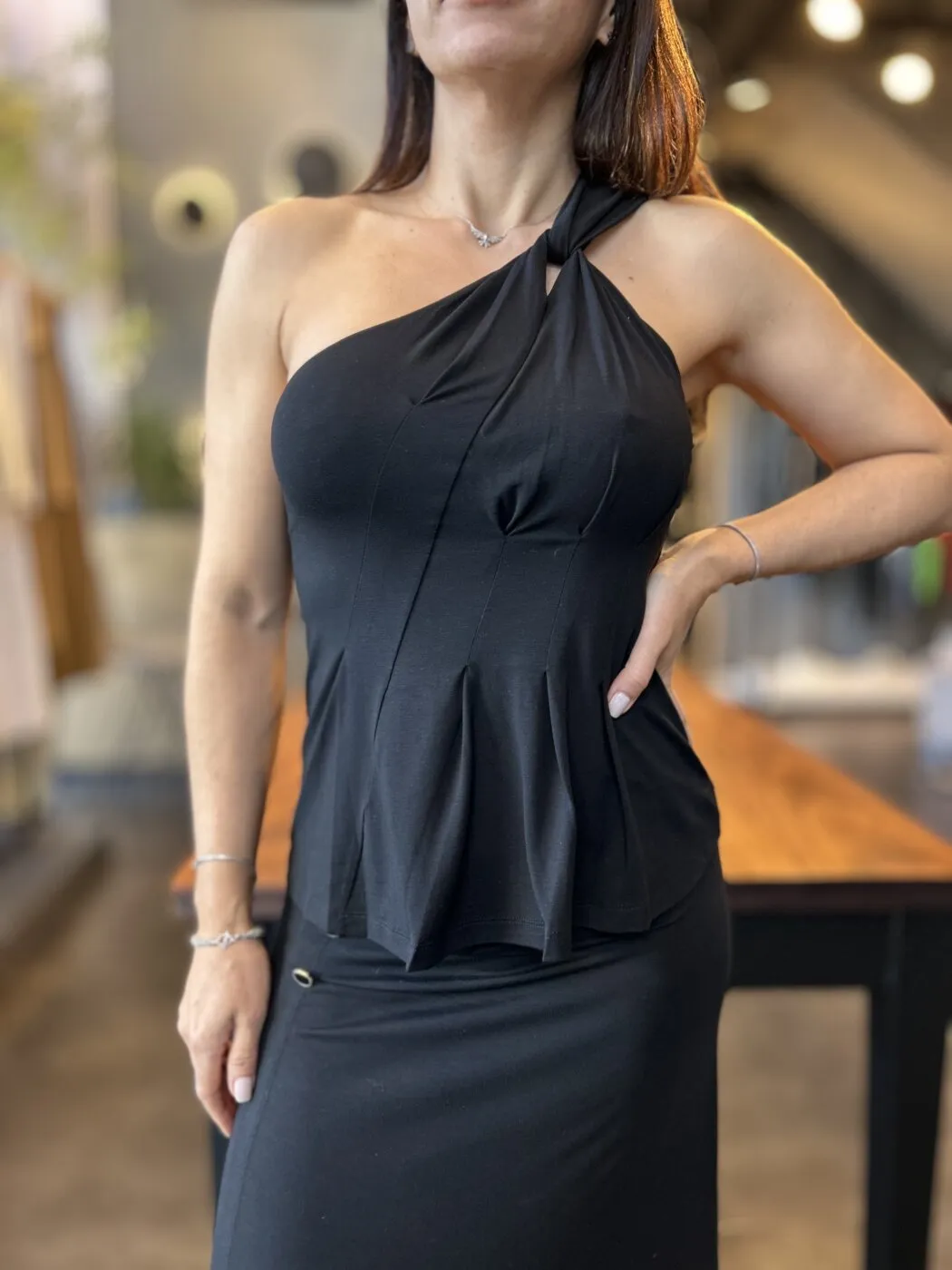 Blusa Ombro só Preta