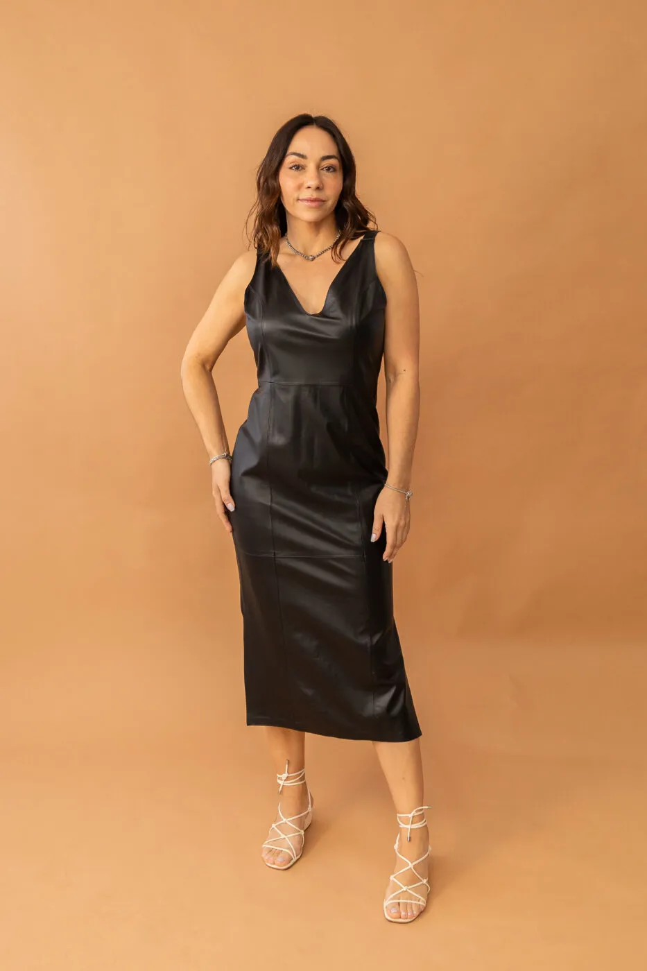 Vestido Midi Fenda Lateral