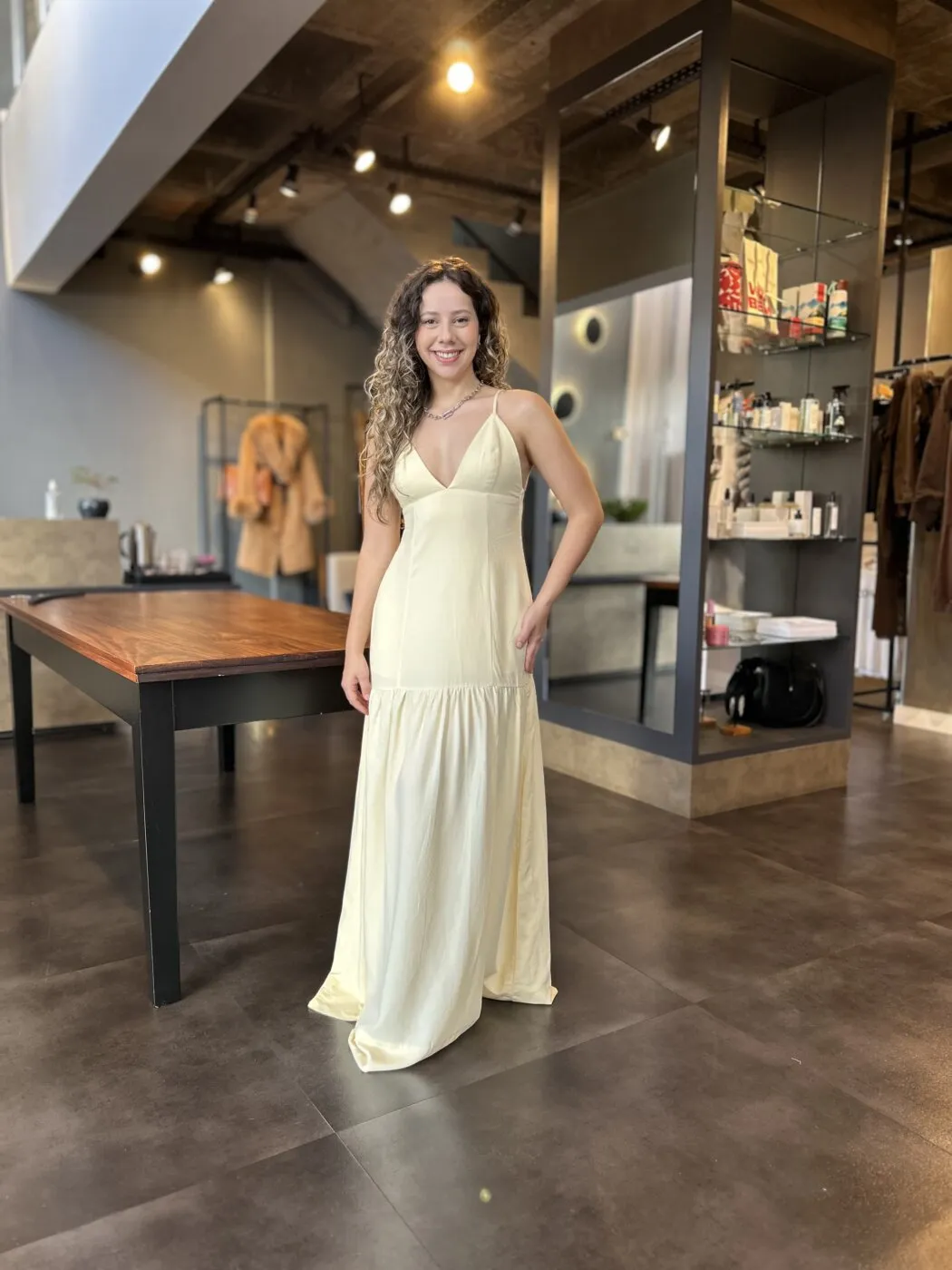 Vestido Pesponto Recortes