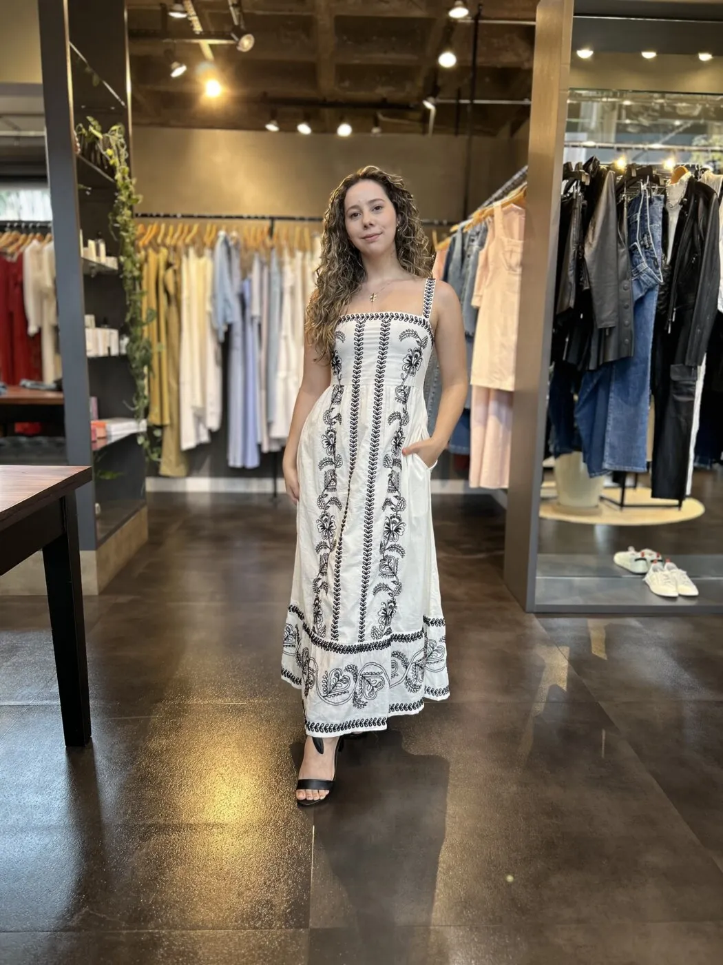 Vestido Rita Off Com Preto